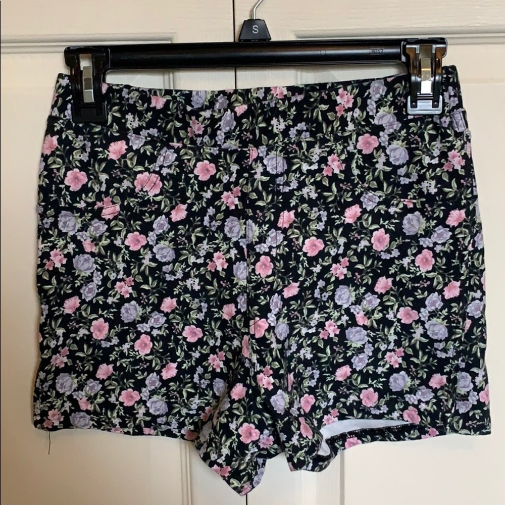 Super high wasted floral shorts